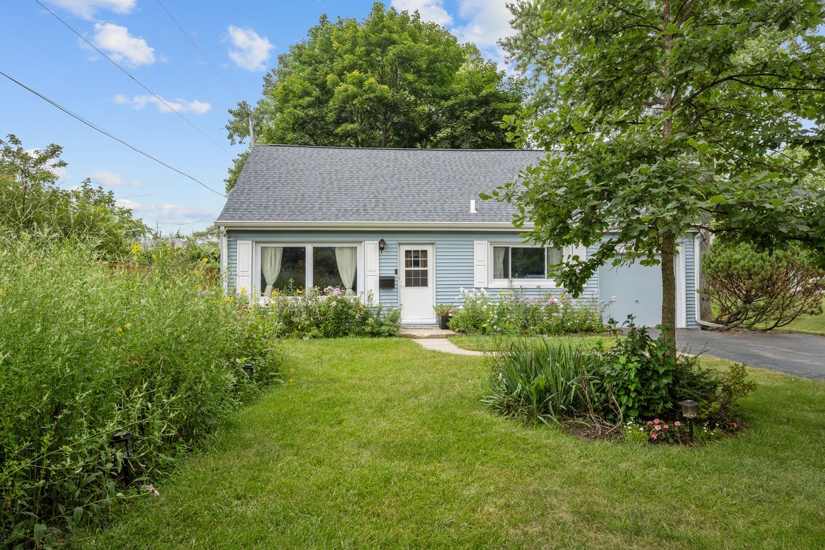 1002 Ridge Road