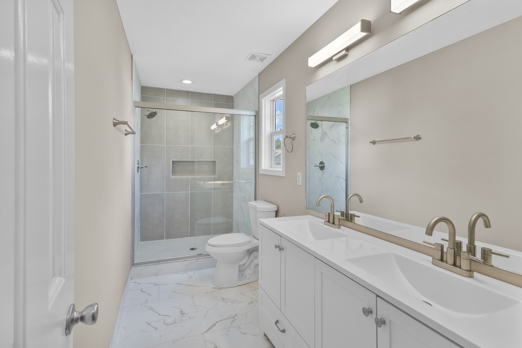 514 Bon Aqua Dr