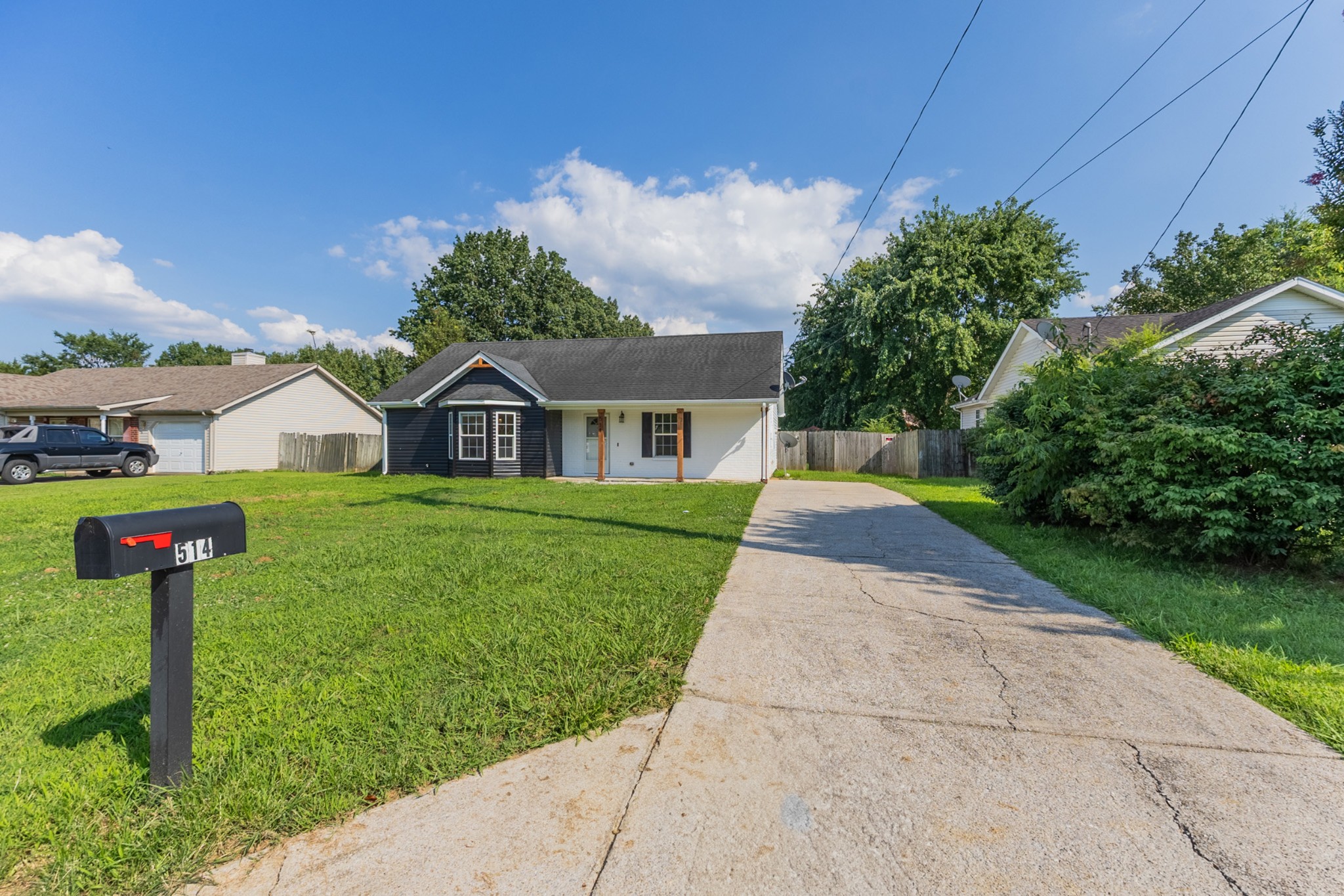 514 Bon Aqua Dr