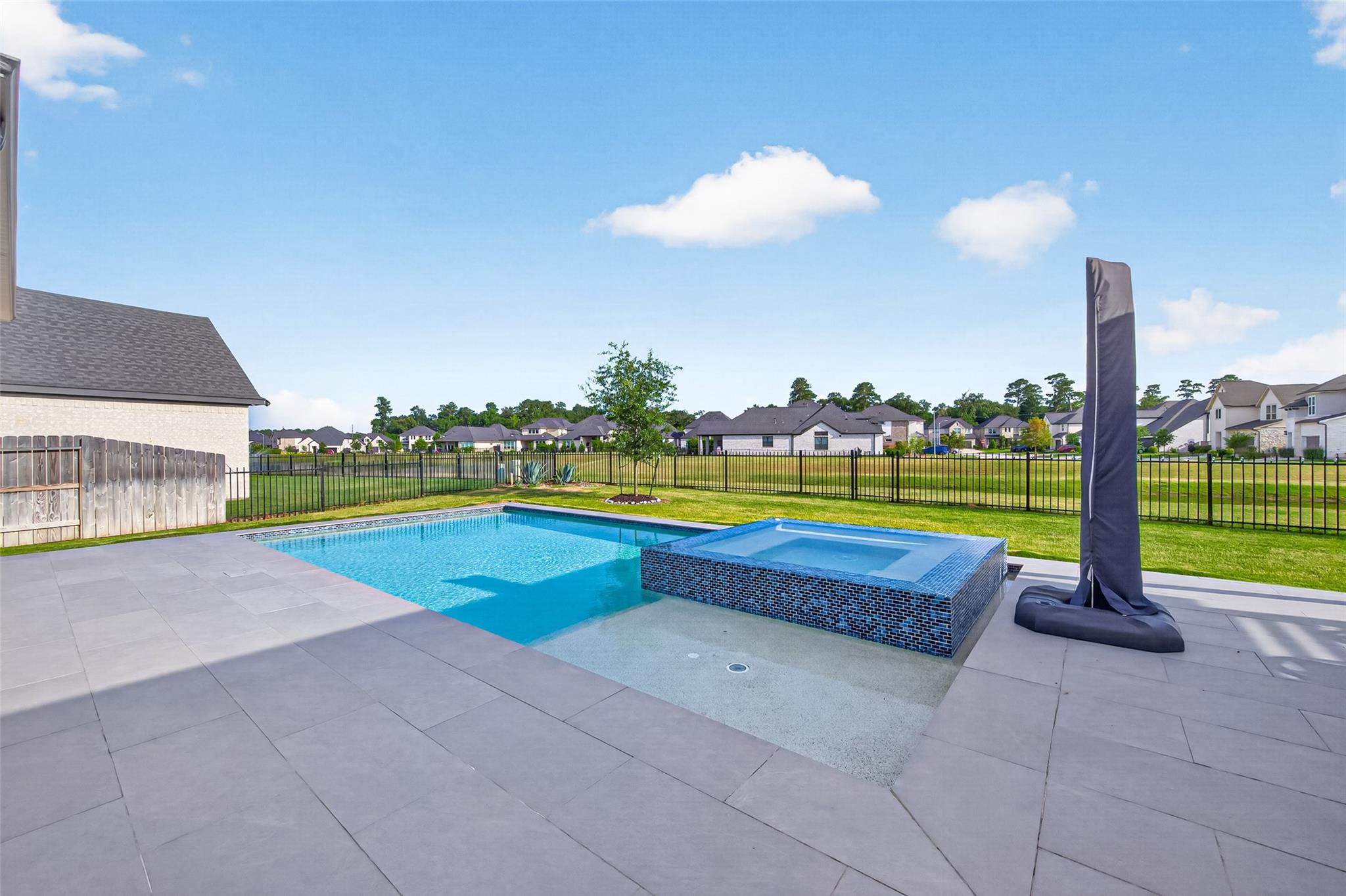9623 Lakeside Arbor Way