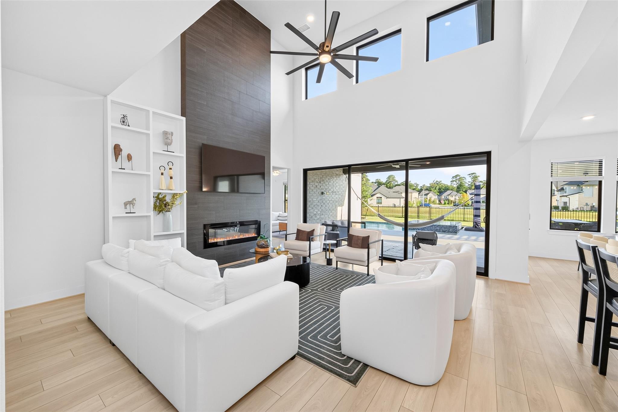 9623 Lakeside Arbor Way