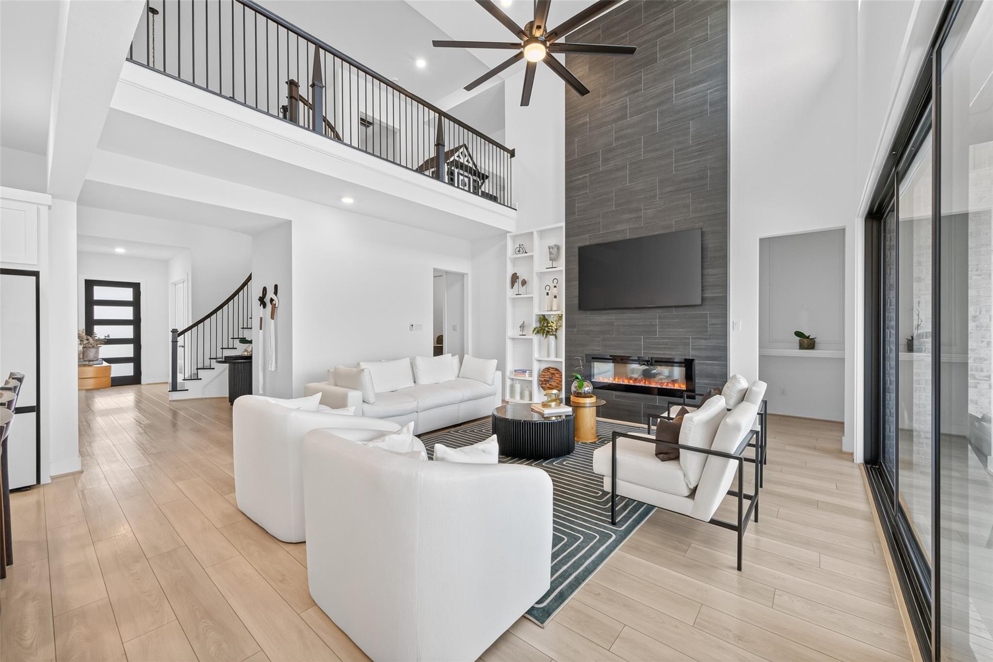 9623 Lakeside Arbor Way
