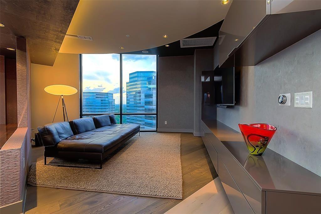 1409 Post Oak # 2503