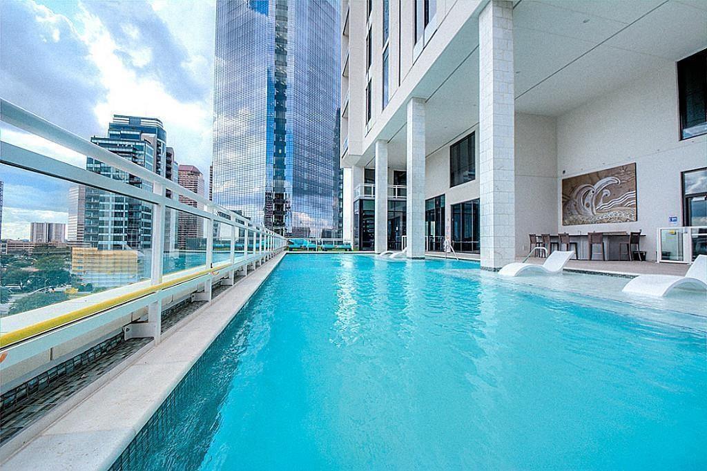 1409 Post Oak # 2503
