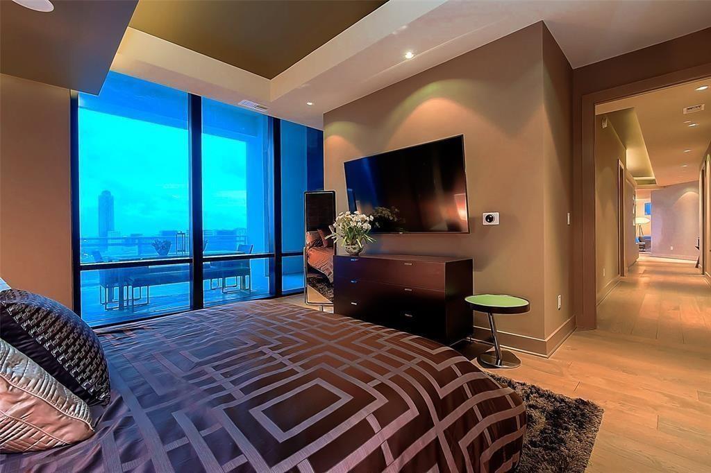 1409 Post Oak # 2503