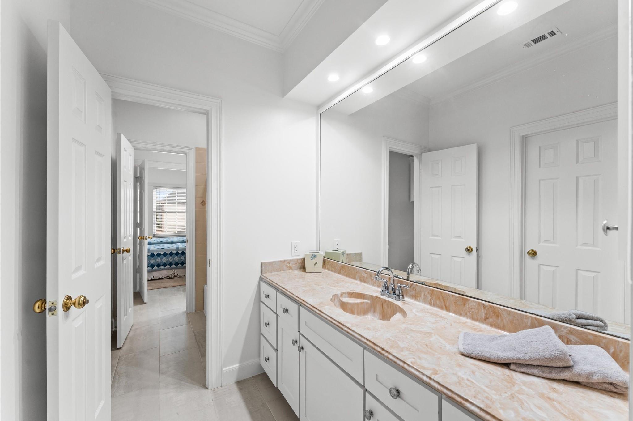 2222 Nantucket Drive # B