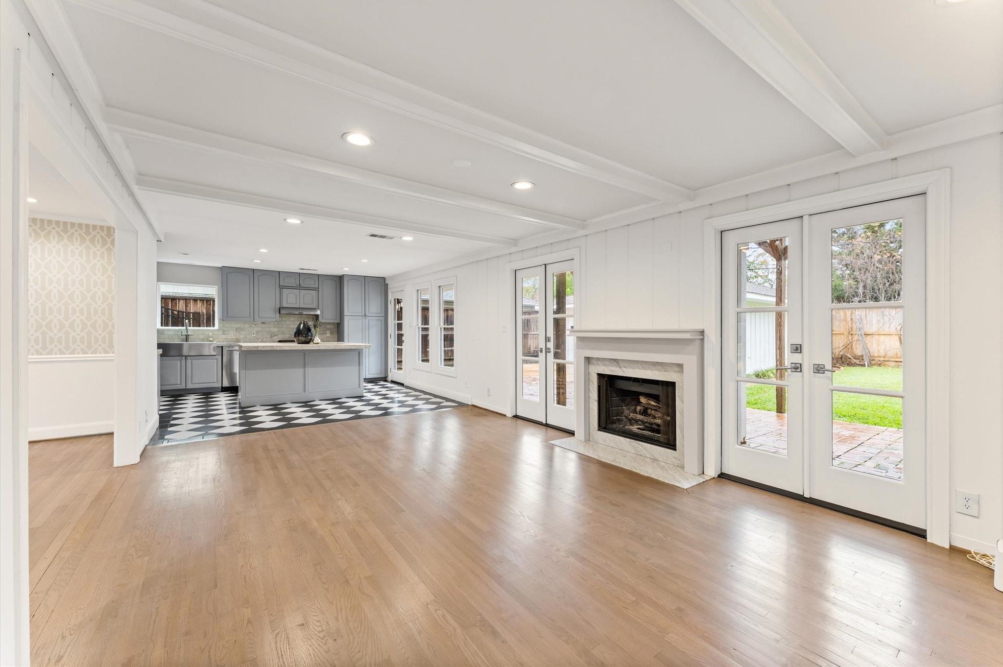 6158 Burgoyne Road