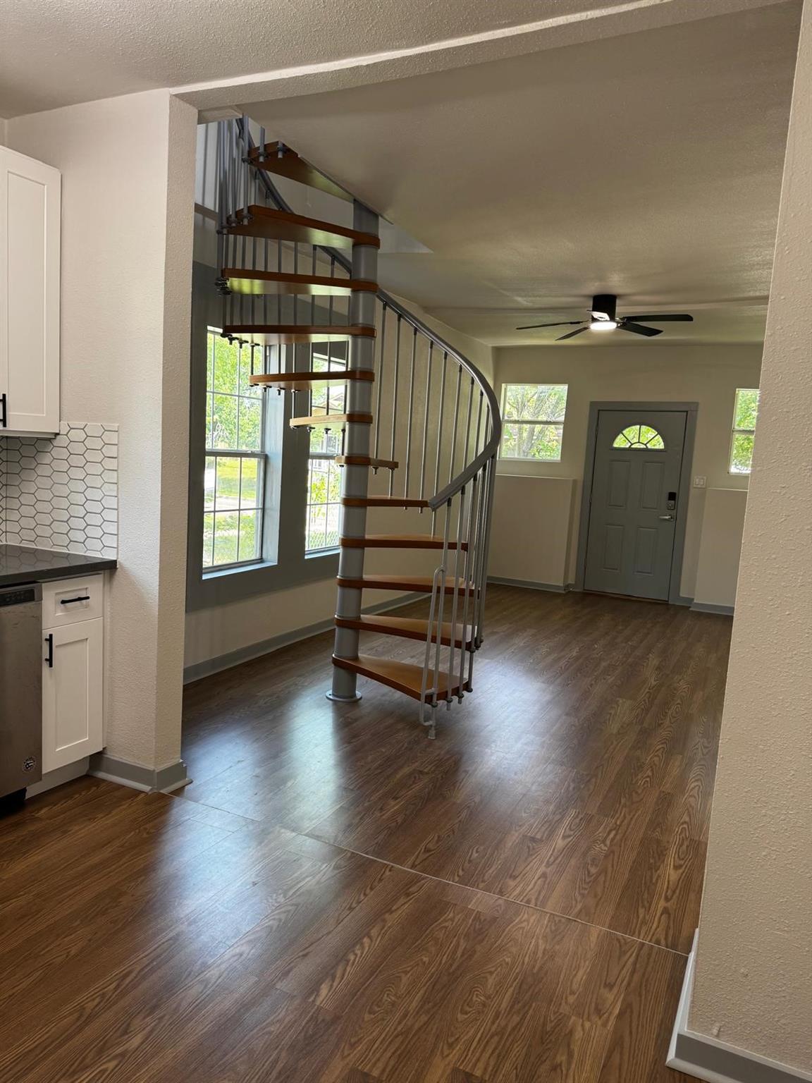 3401 Illinois Street