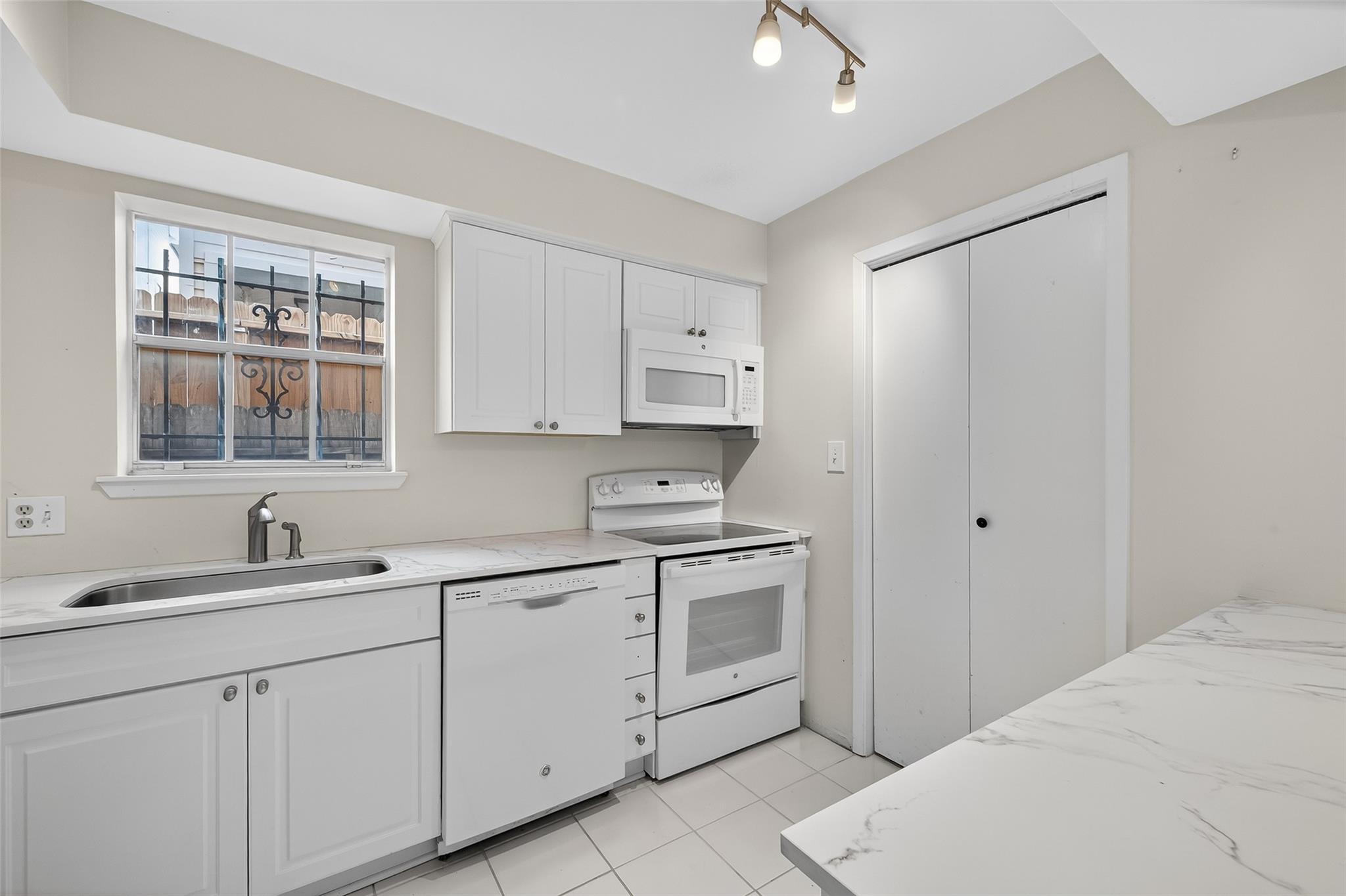 6201 Beverlyhill Street # 35