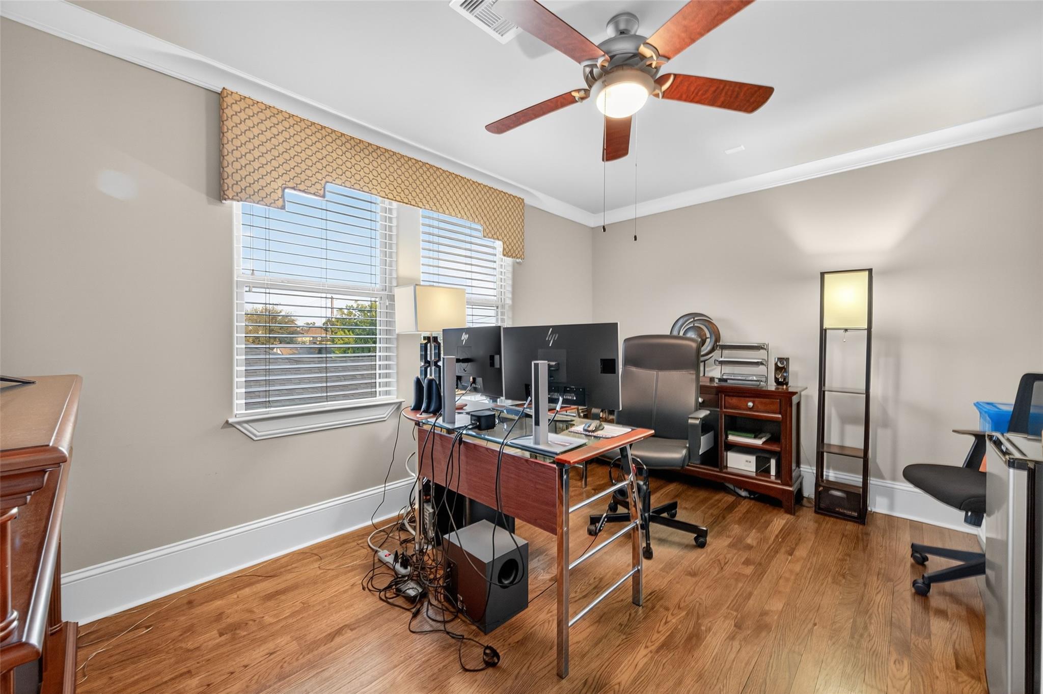 1261 Du Barry Lane