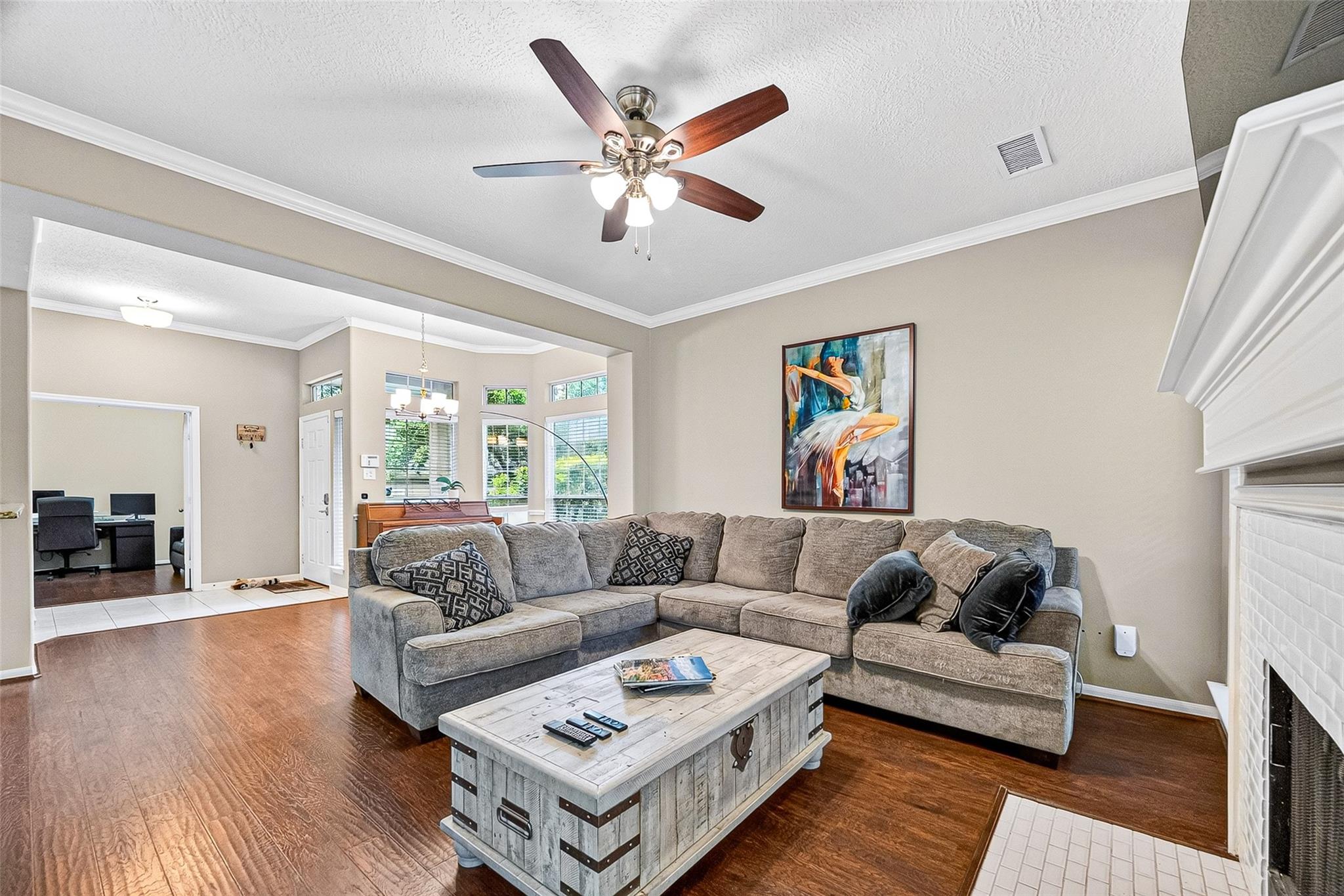 158 N Valley Oaks Circle