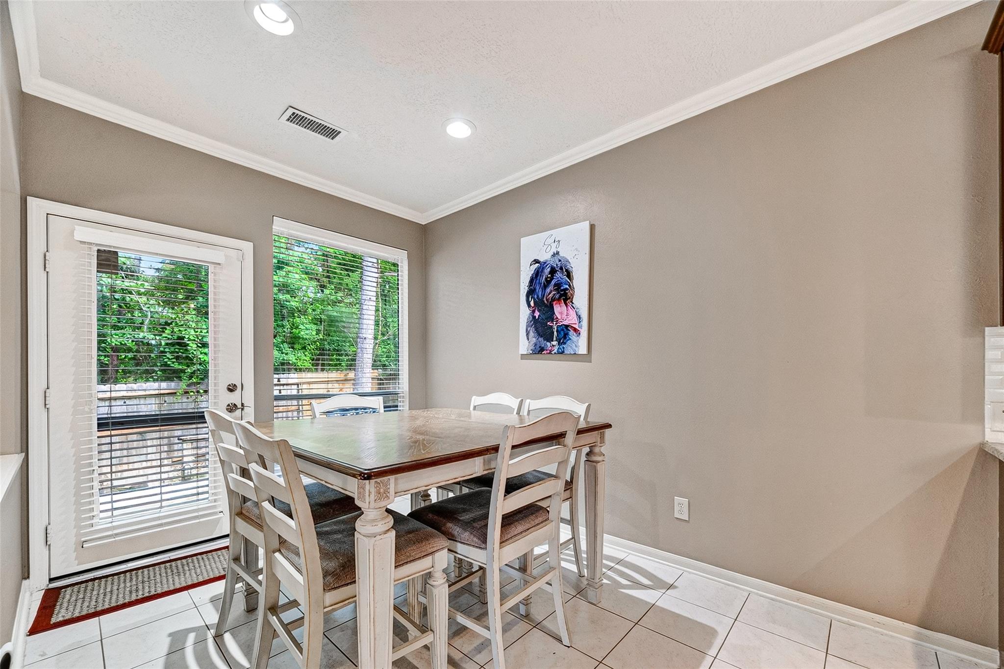 158 N Valley Oaks Circle