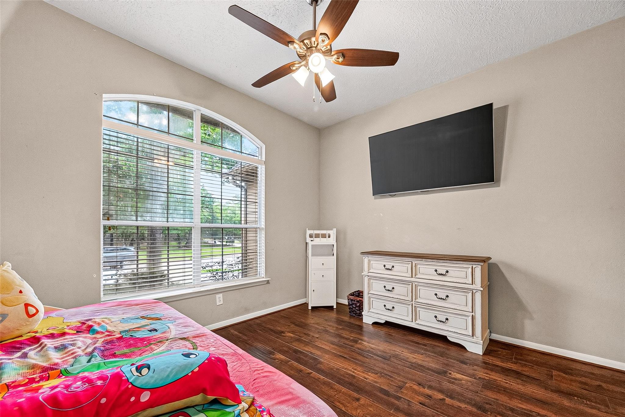 158 N Valley Oaks Circle
