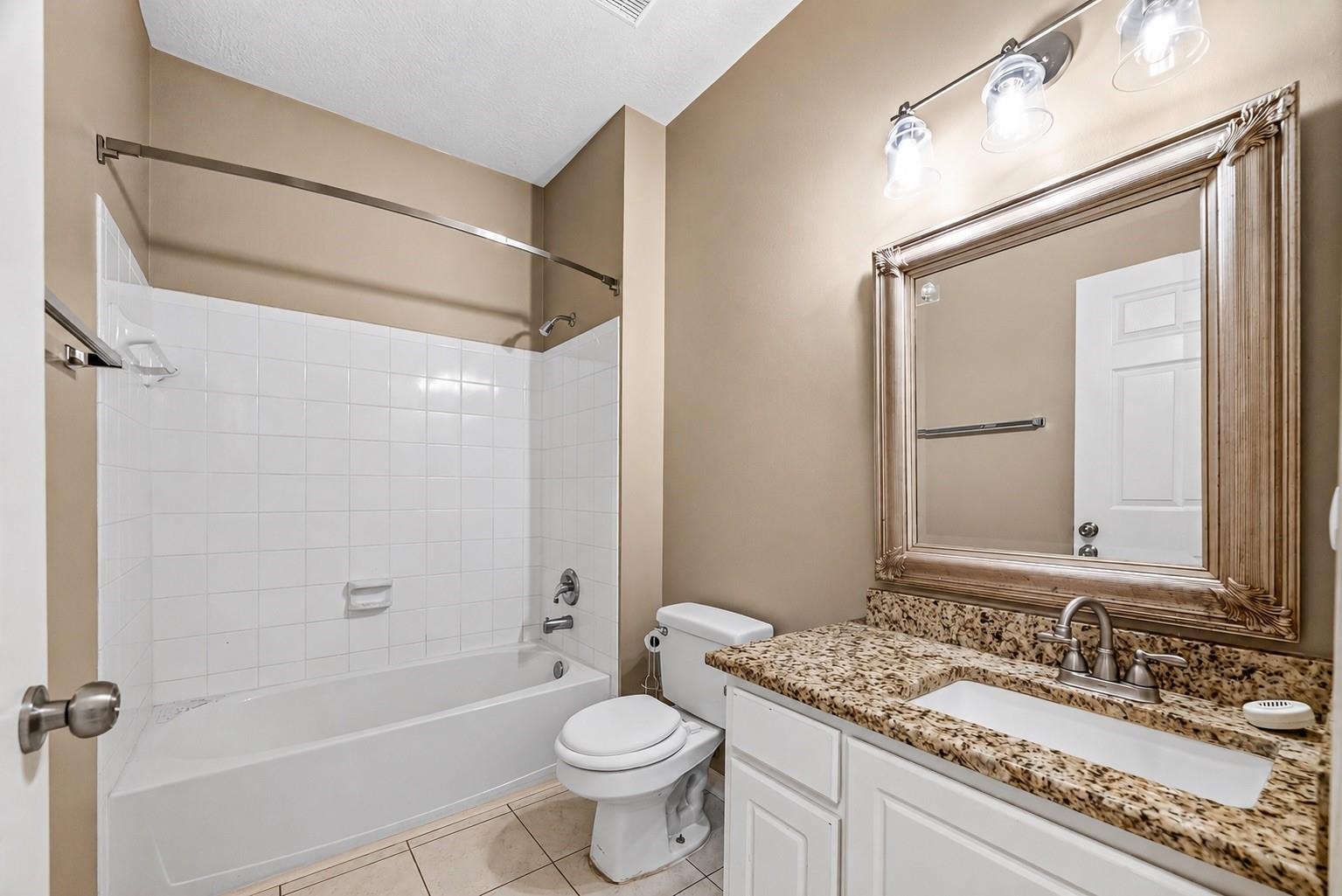 158 N Valley Oaks Circle