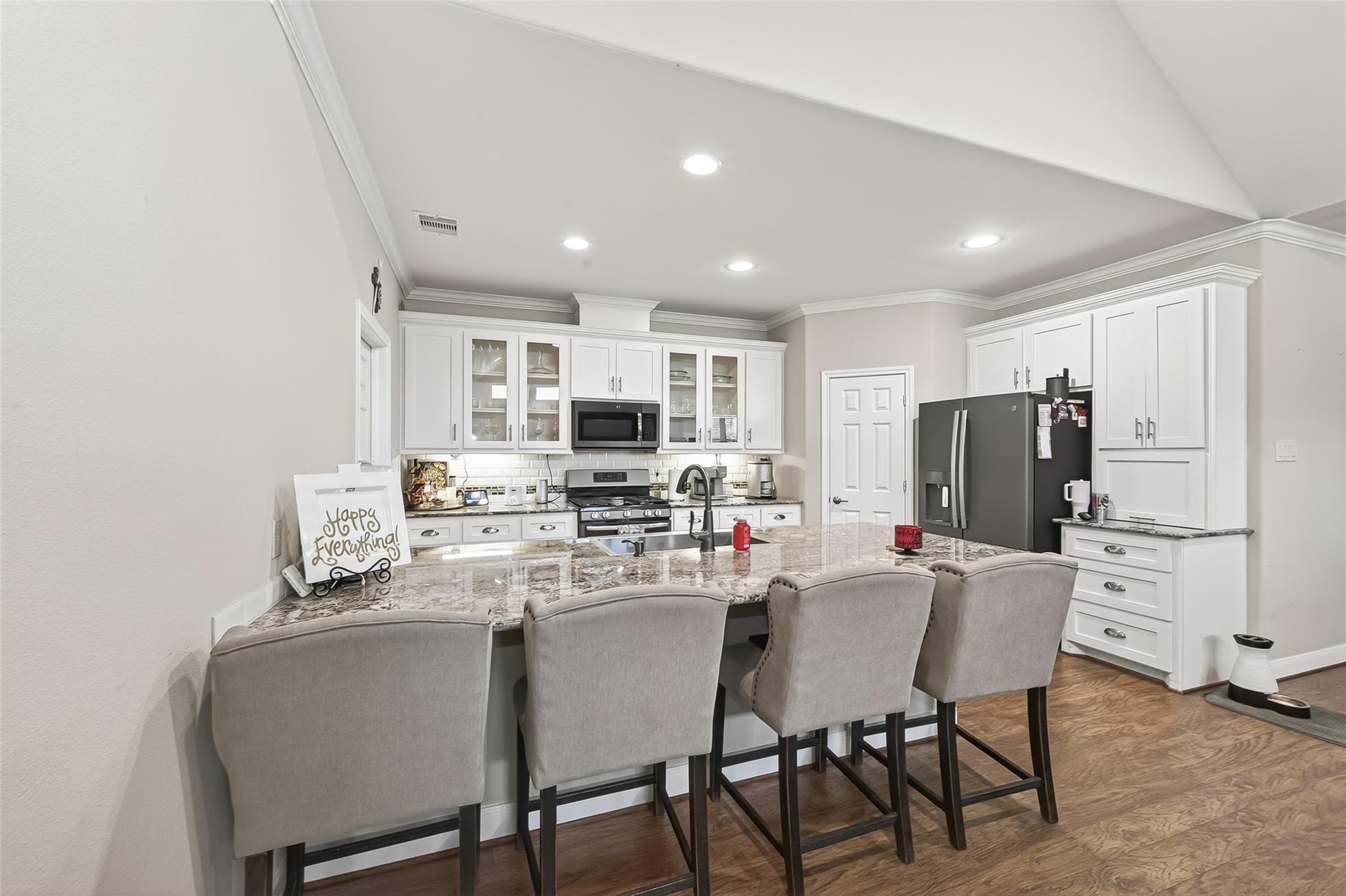 2026 Que Manor Drive