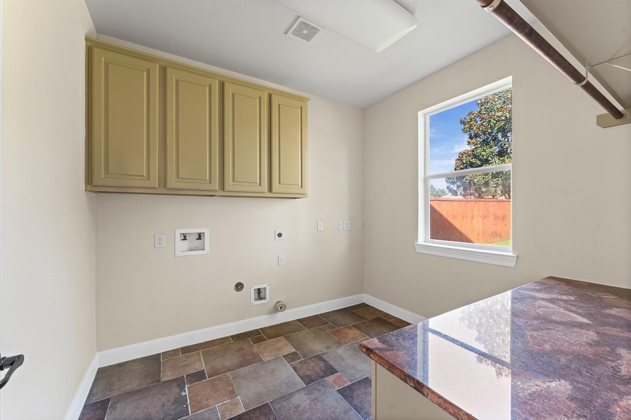 7 N Beech Springs Circle