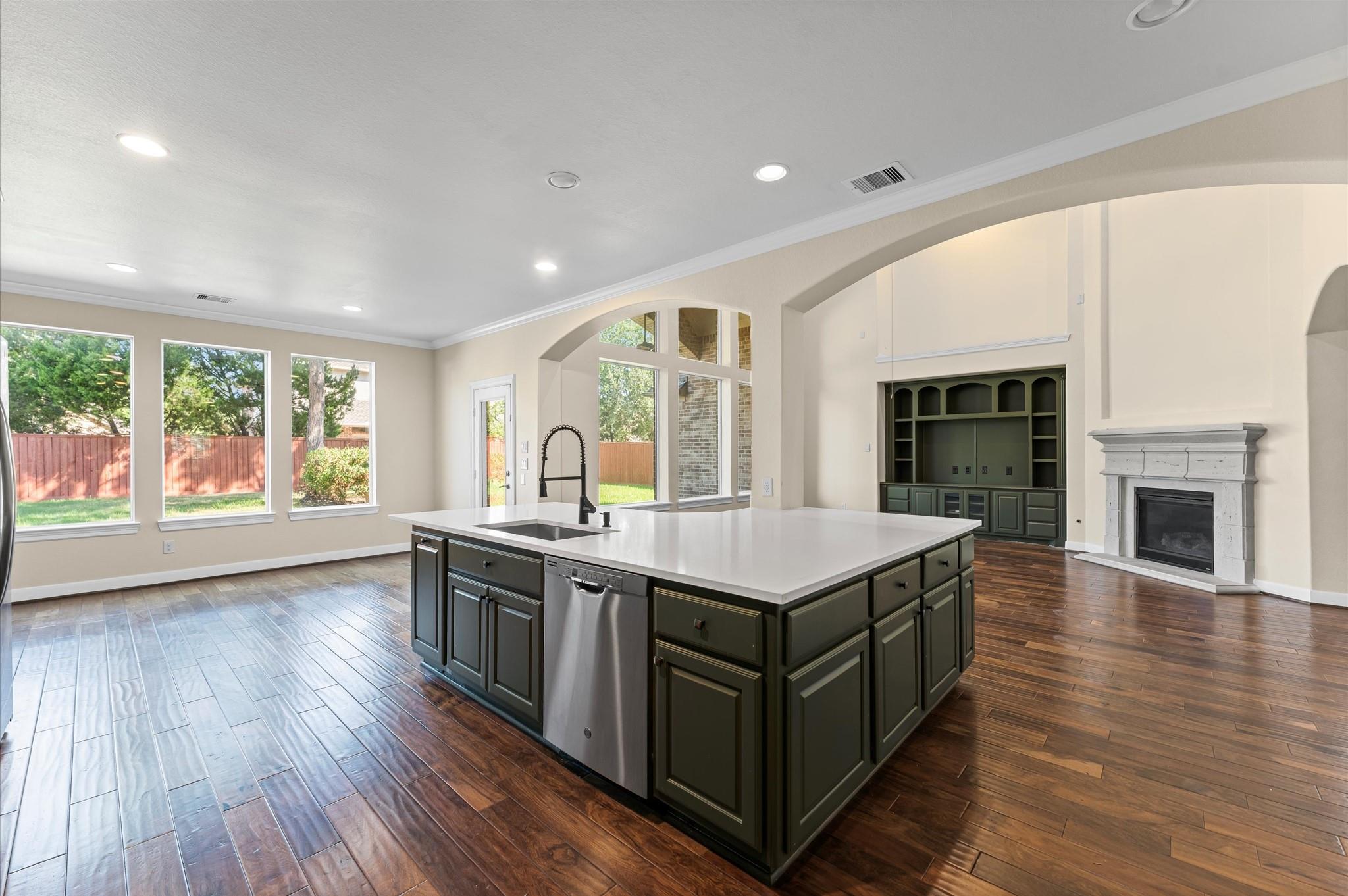 7 N Beech Springs Circle