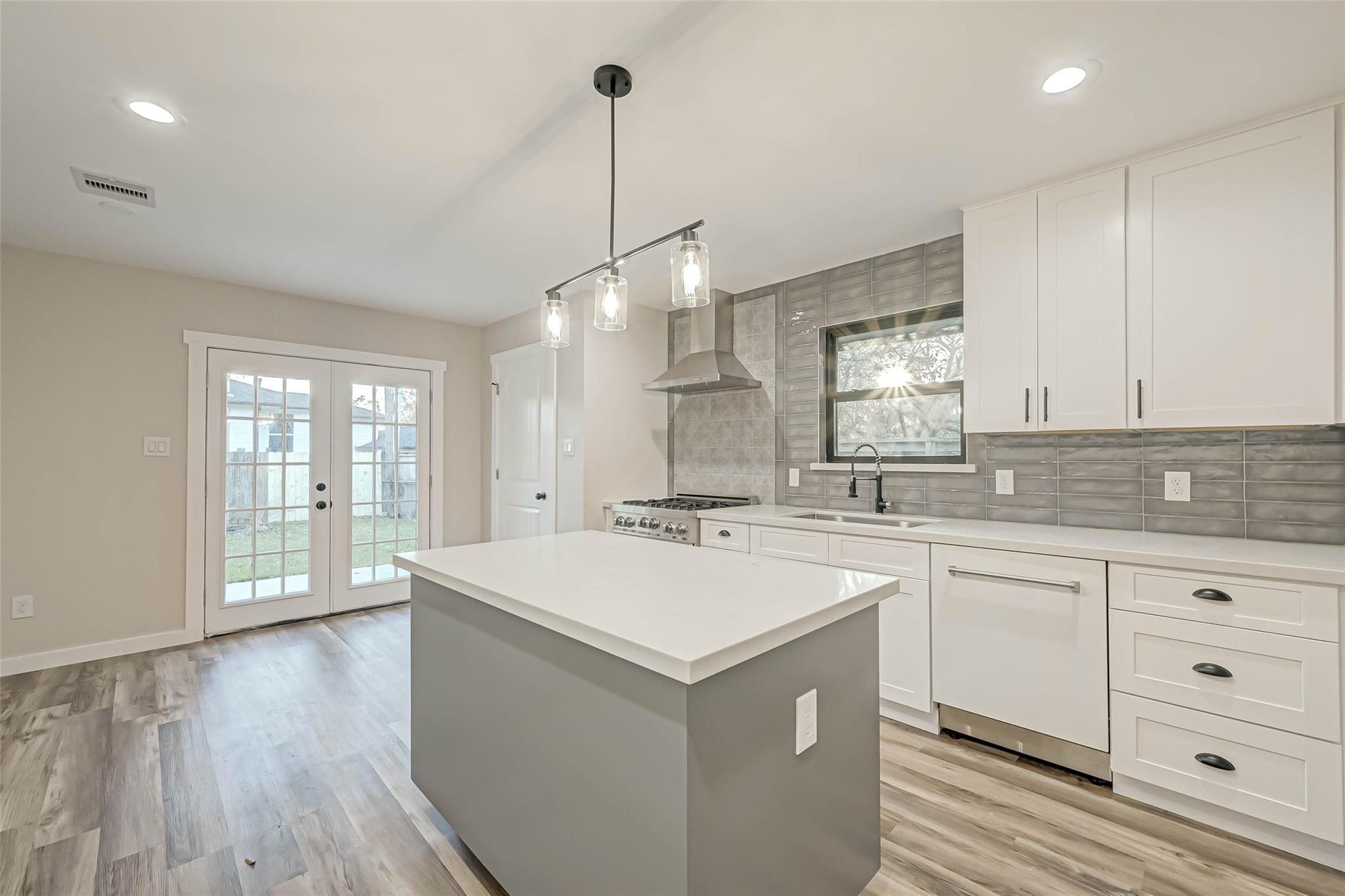 2111 Nina Lee Lane