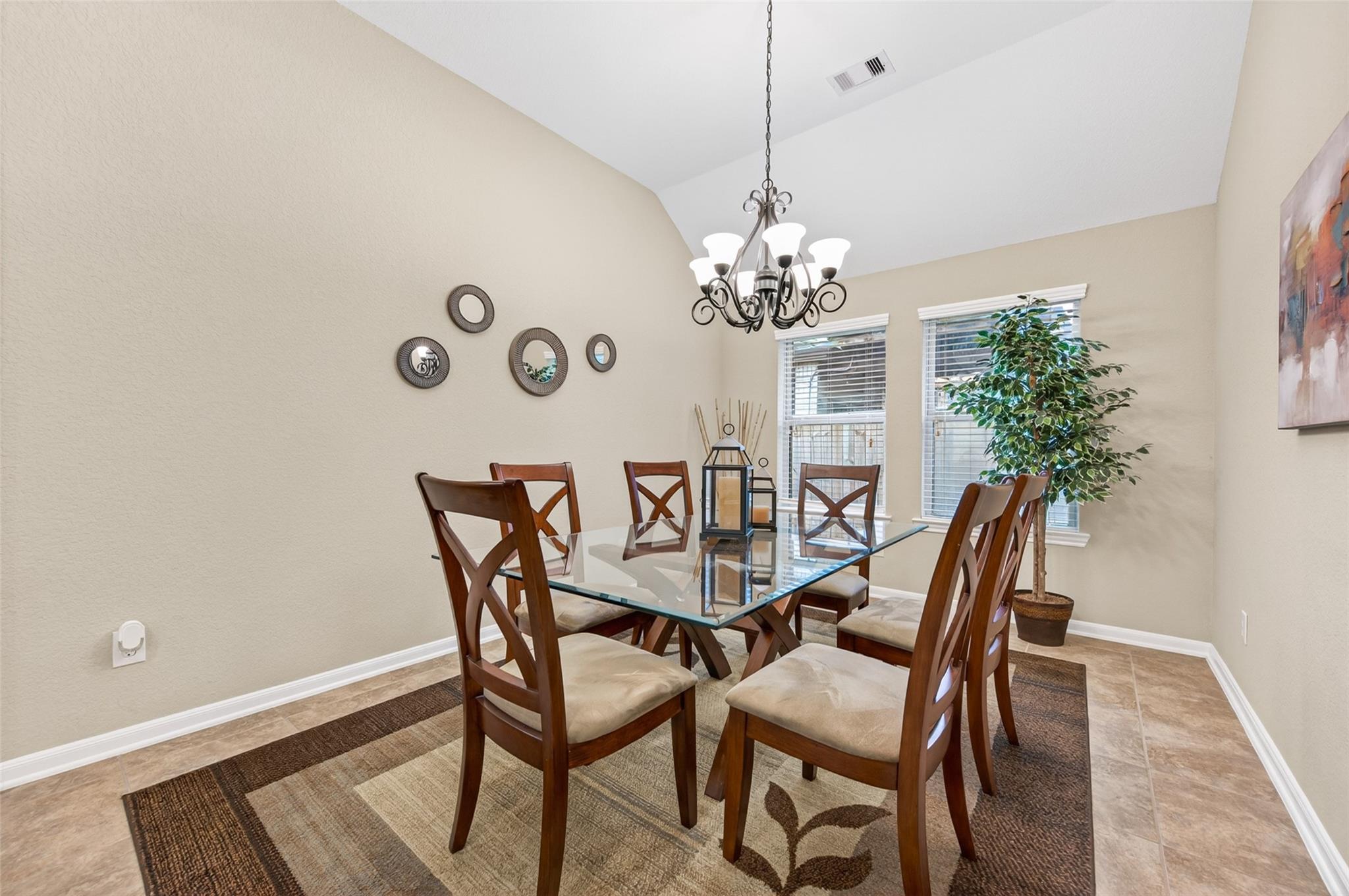 7 Cayahoga Court