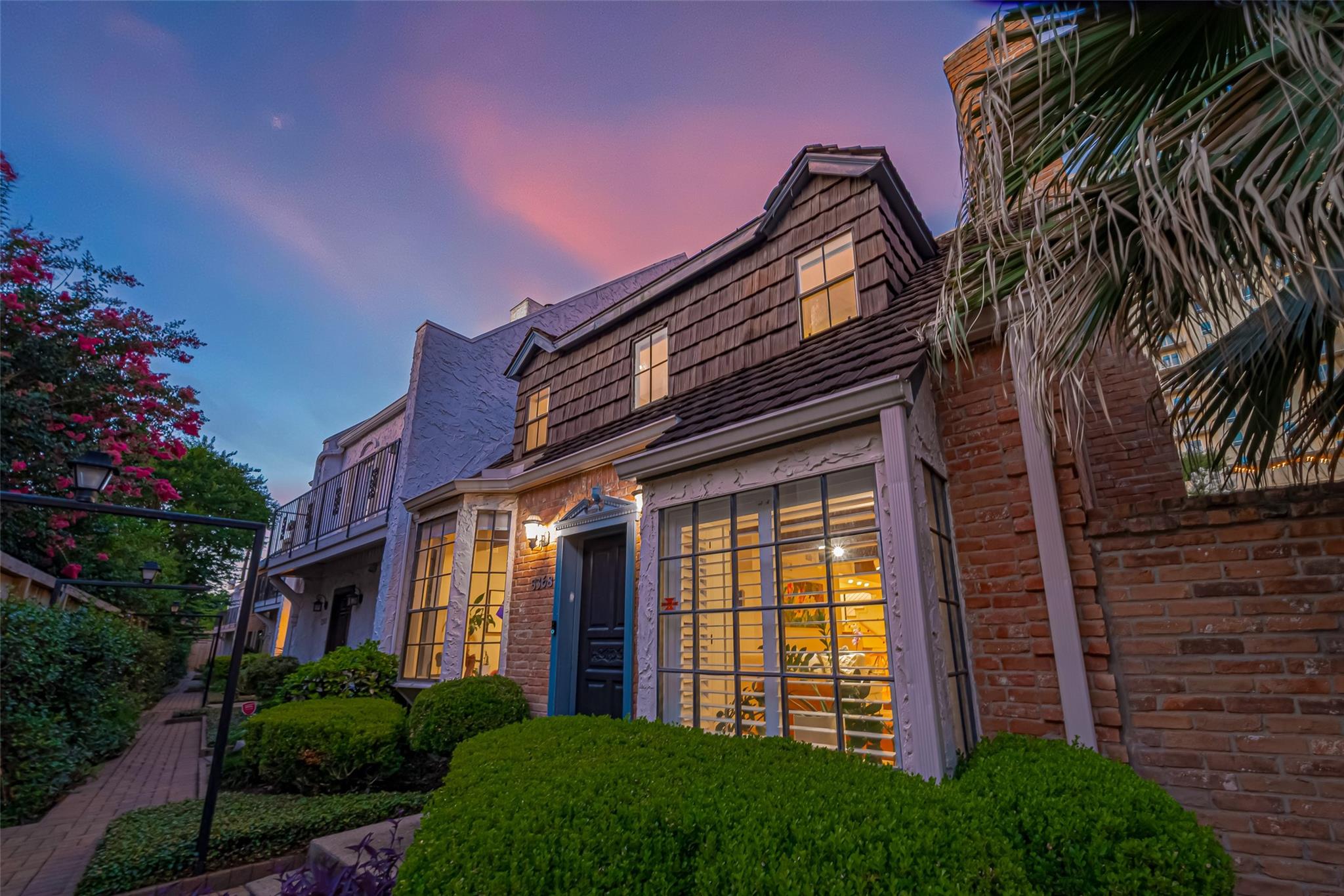 5368 Brownway Street # C32