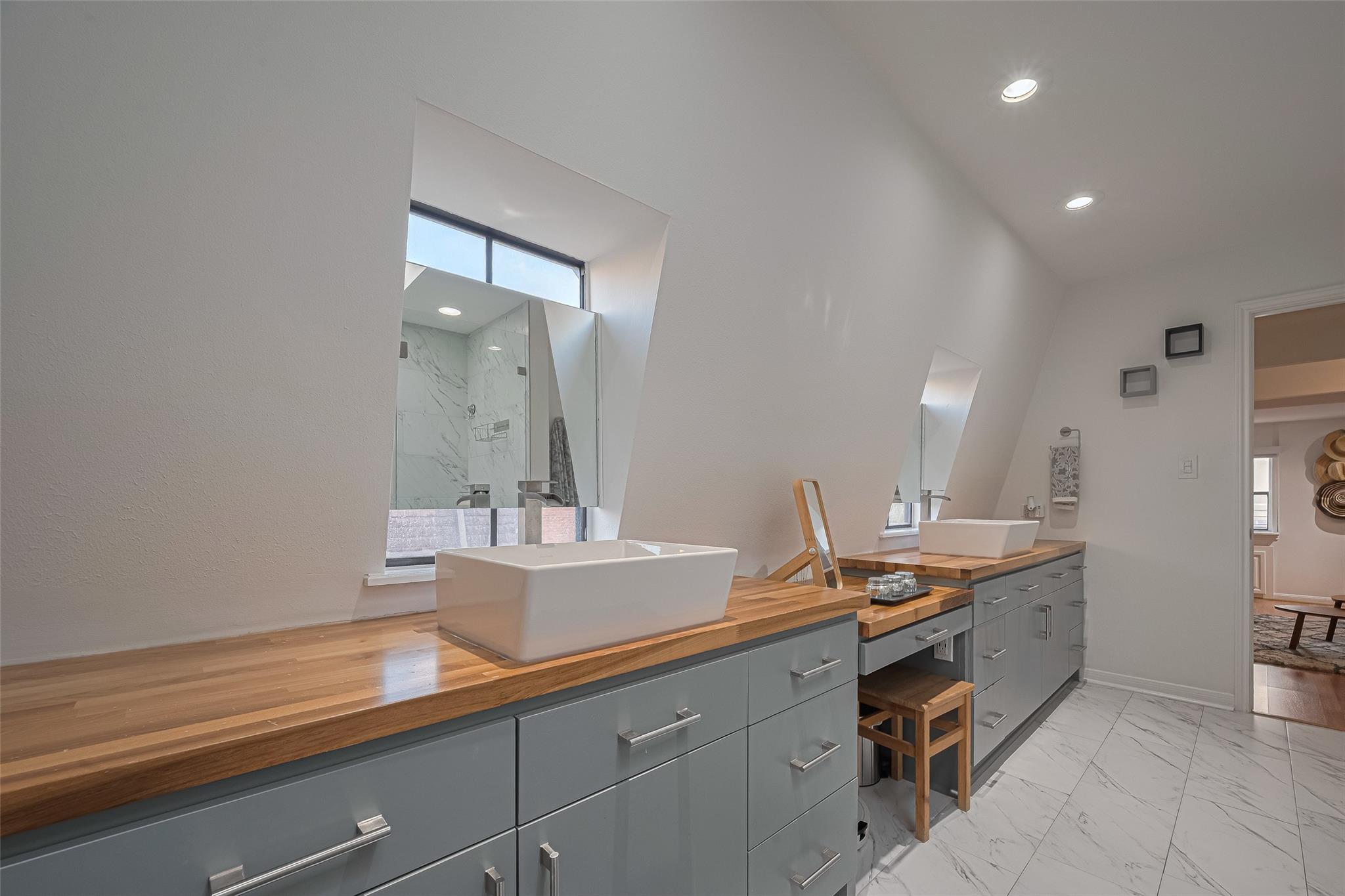 5368 Brownway Street # C32