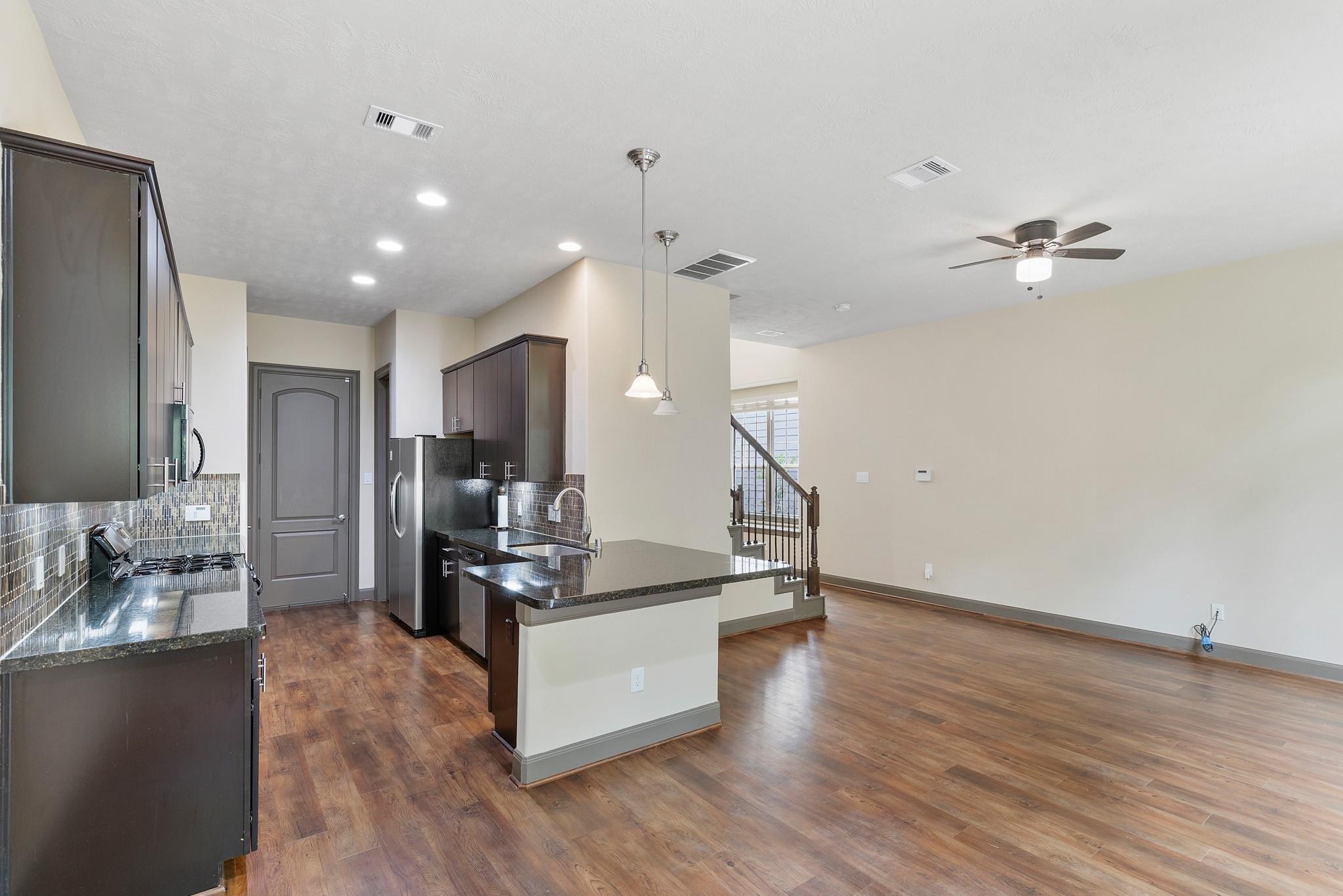 107 Aventura Place