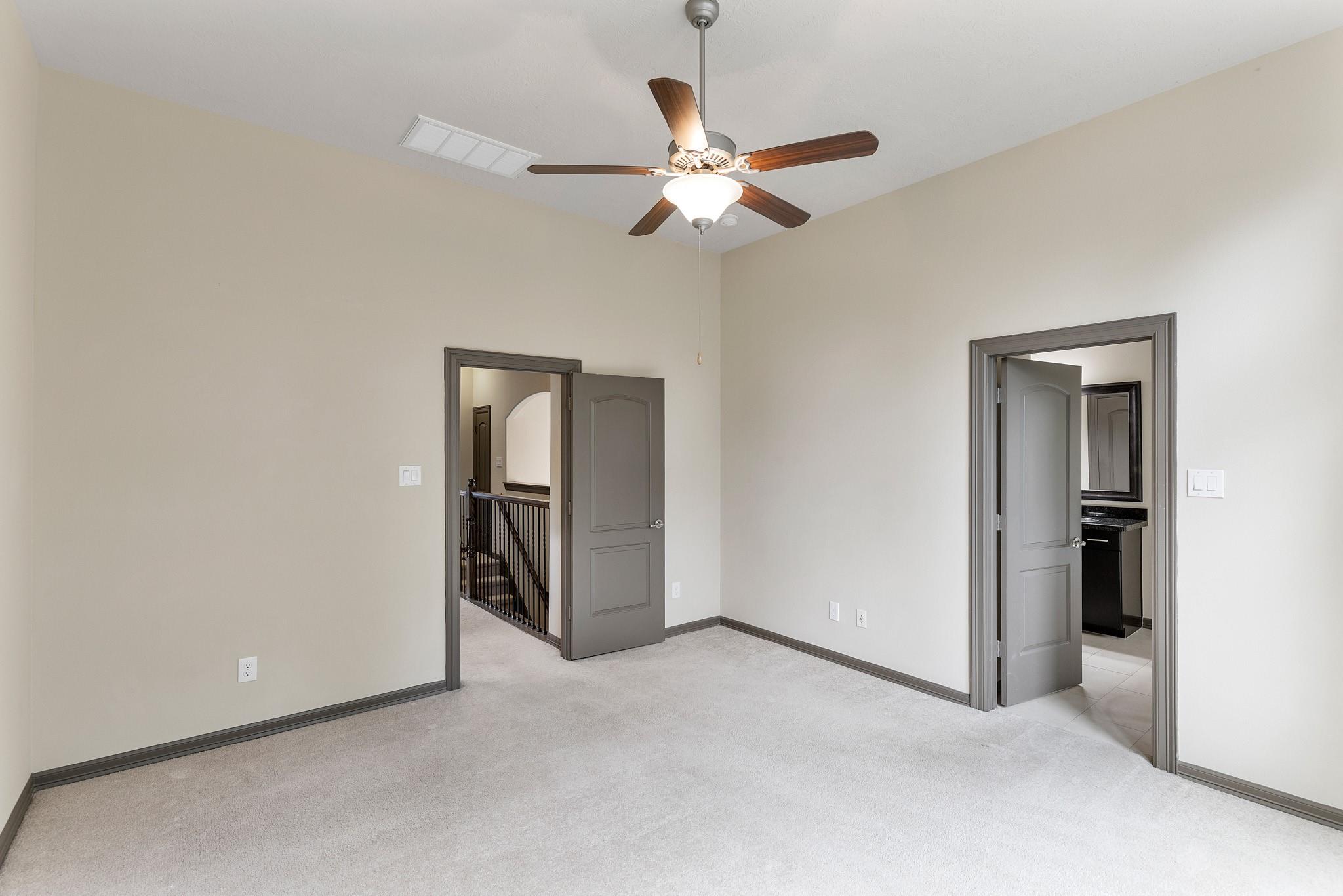 107 Aventura Place