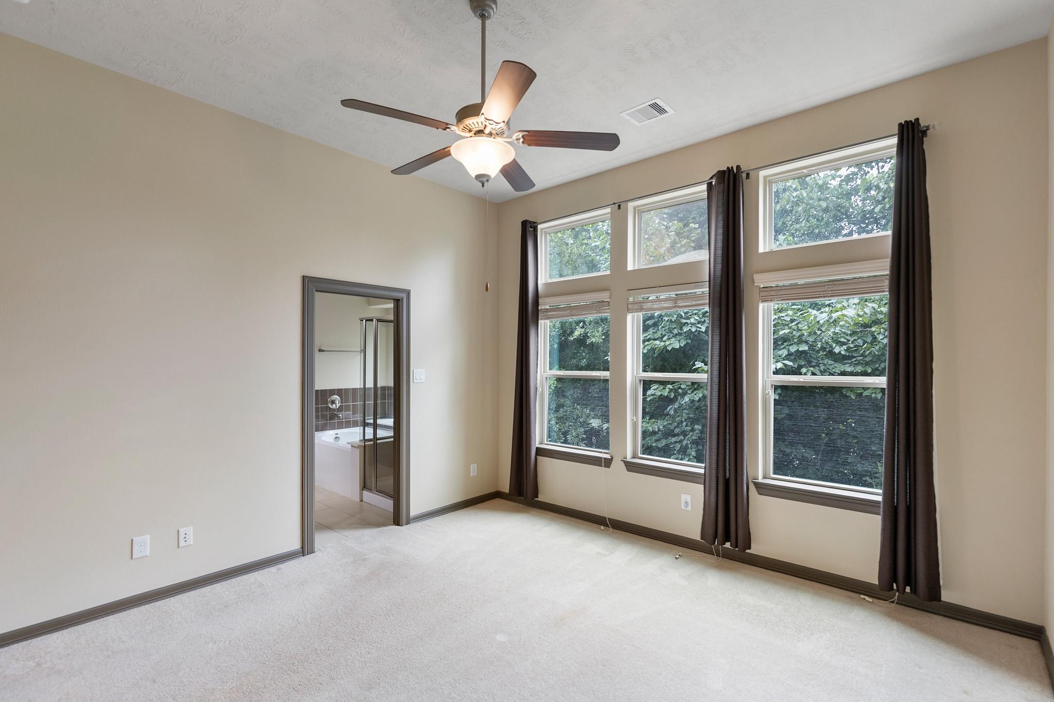 107 Aventura Place