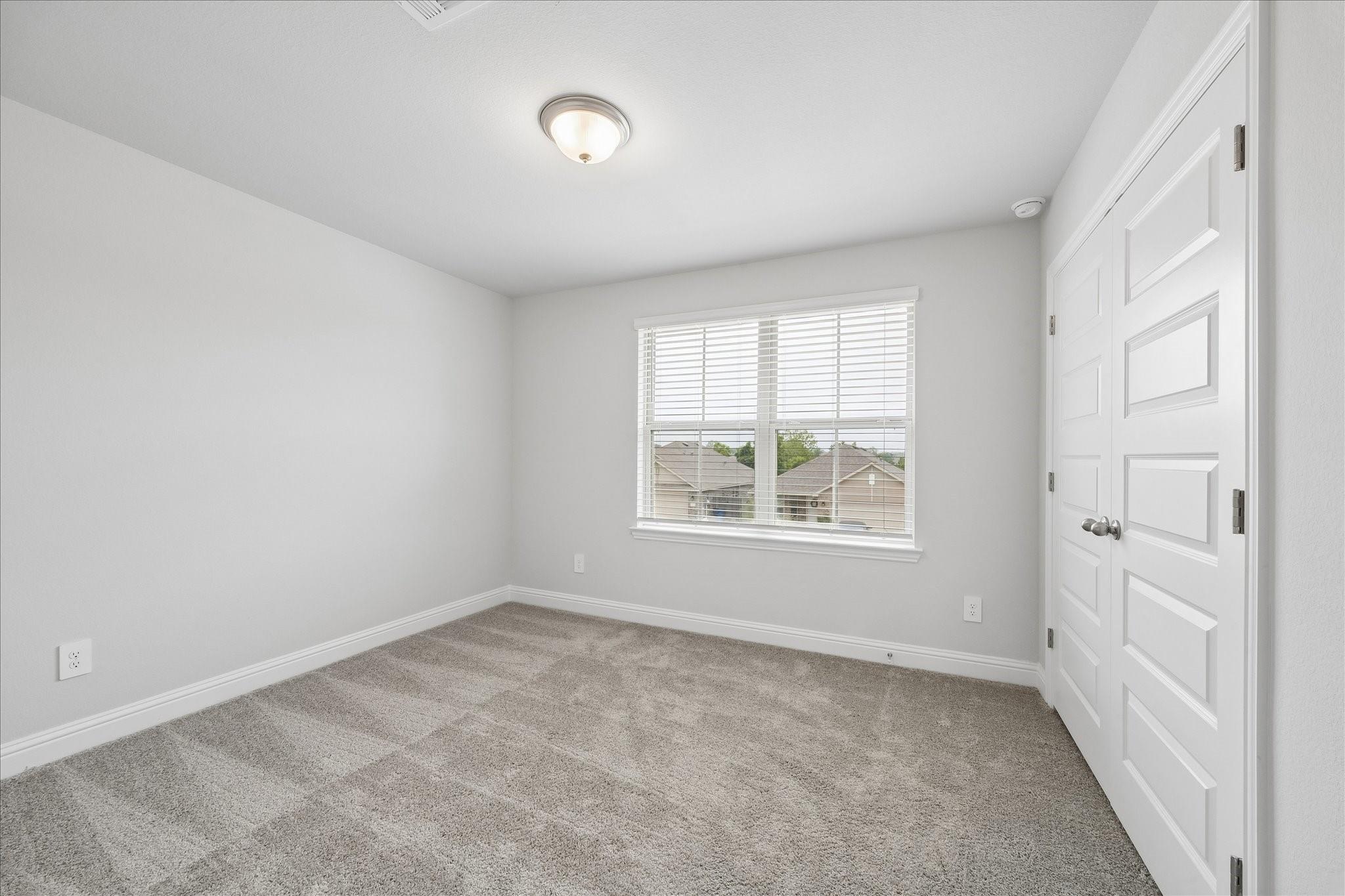 10 Greenbriar Loop