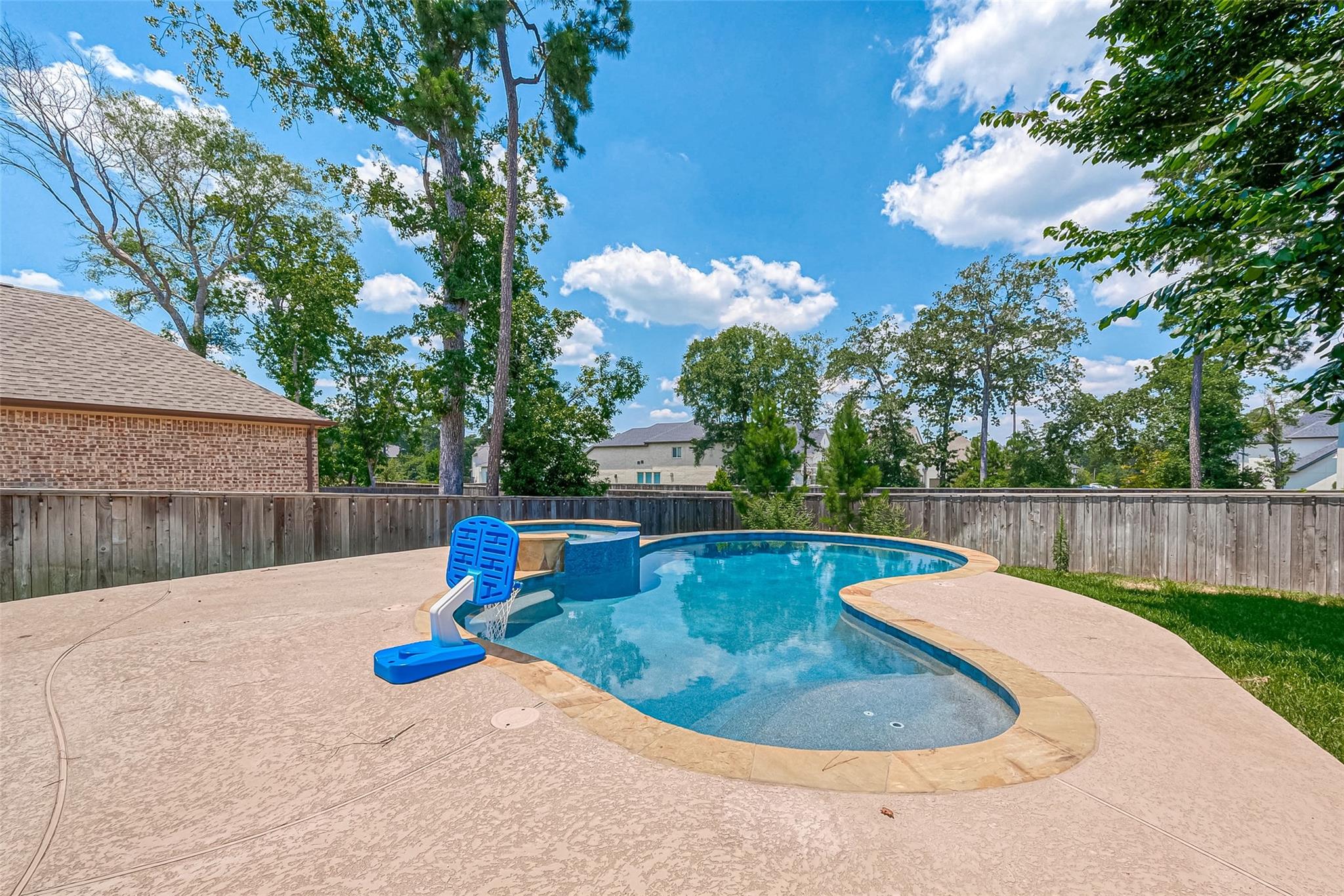 115 N Winter Sunrise Circle