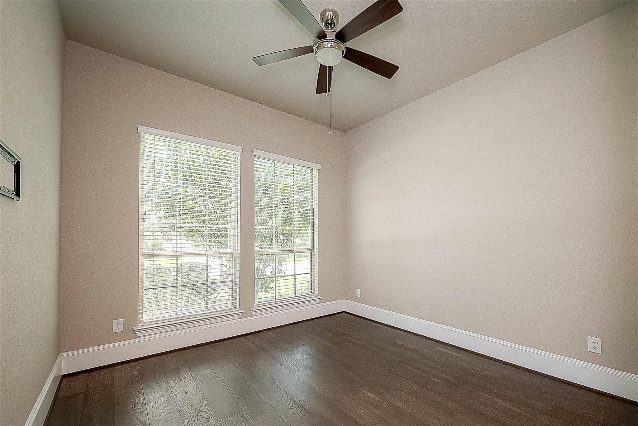 115 N Winter Sunrise Circle