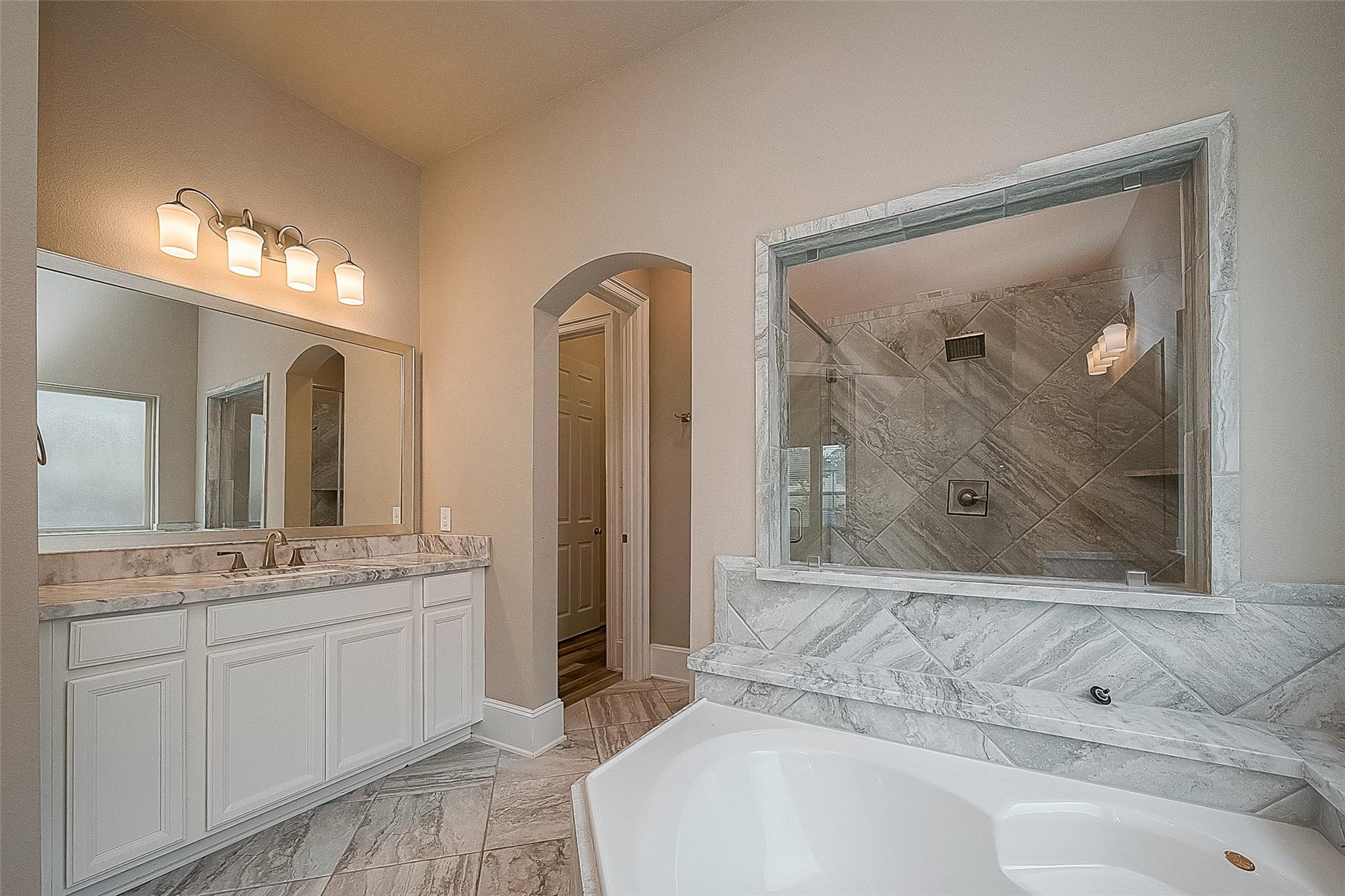 115 N Winter Sunrise Circle