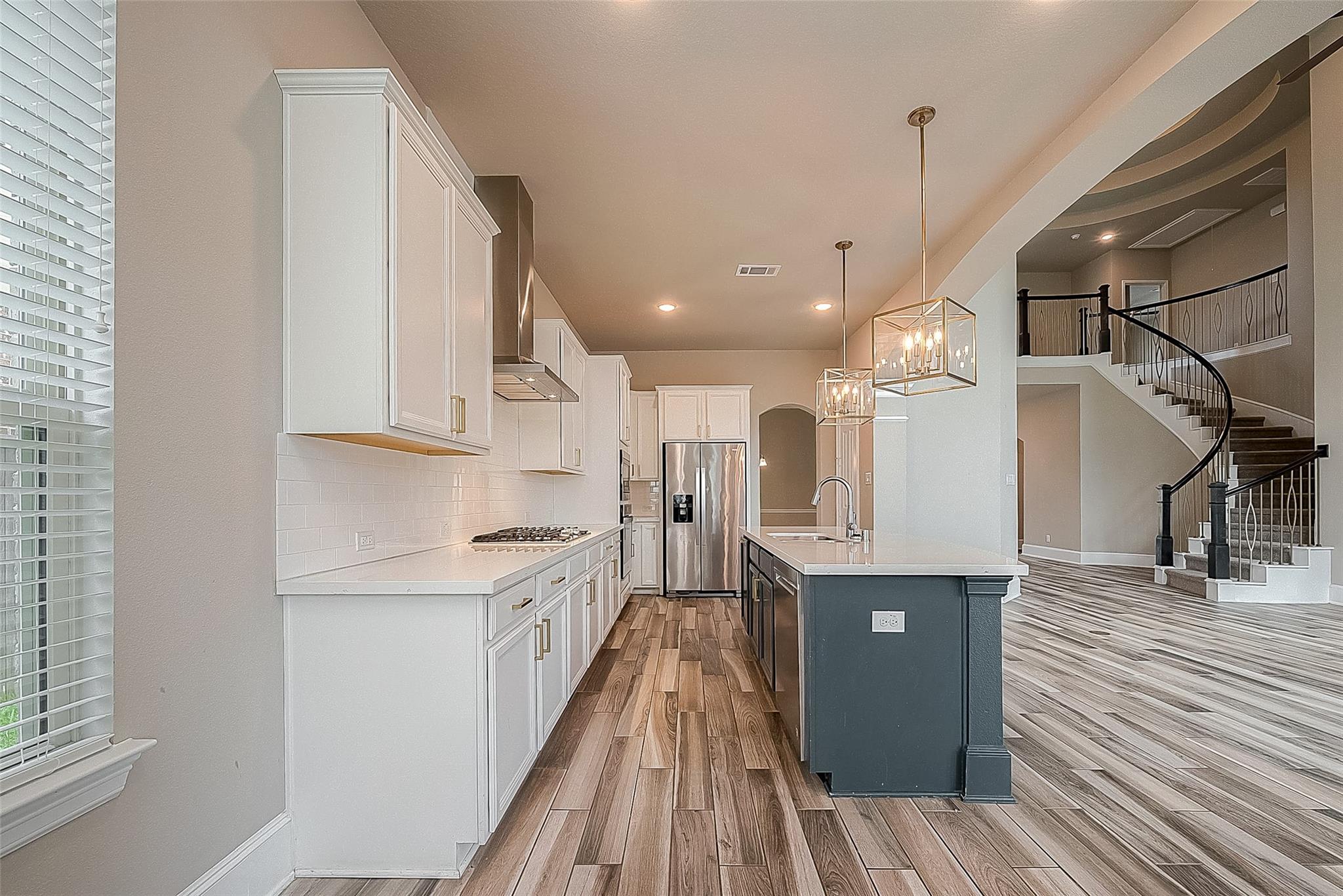 115 N Winter Sunrise Circle
