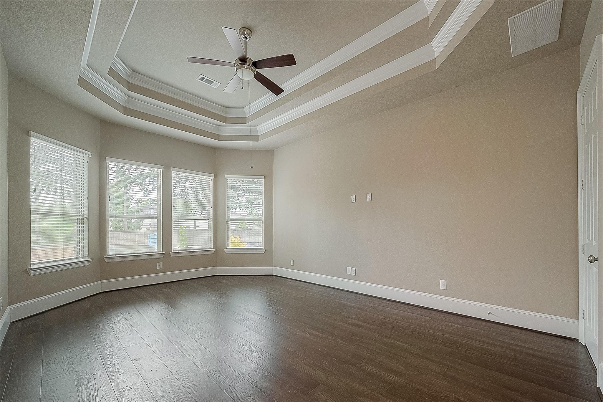 115 N Winter Sunrise Circle
