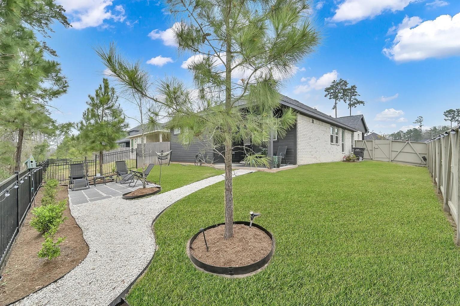 40558 Berylline Lane