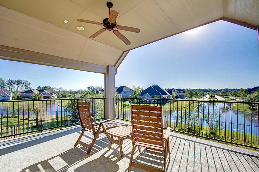 10 Cayuga Pond Court
