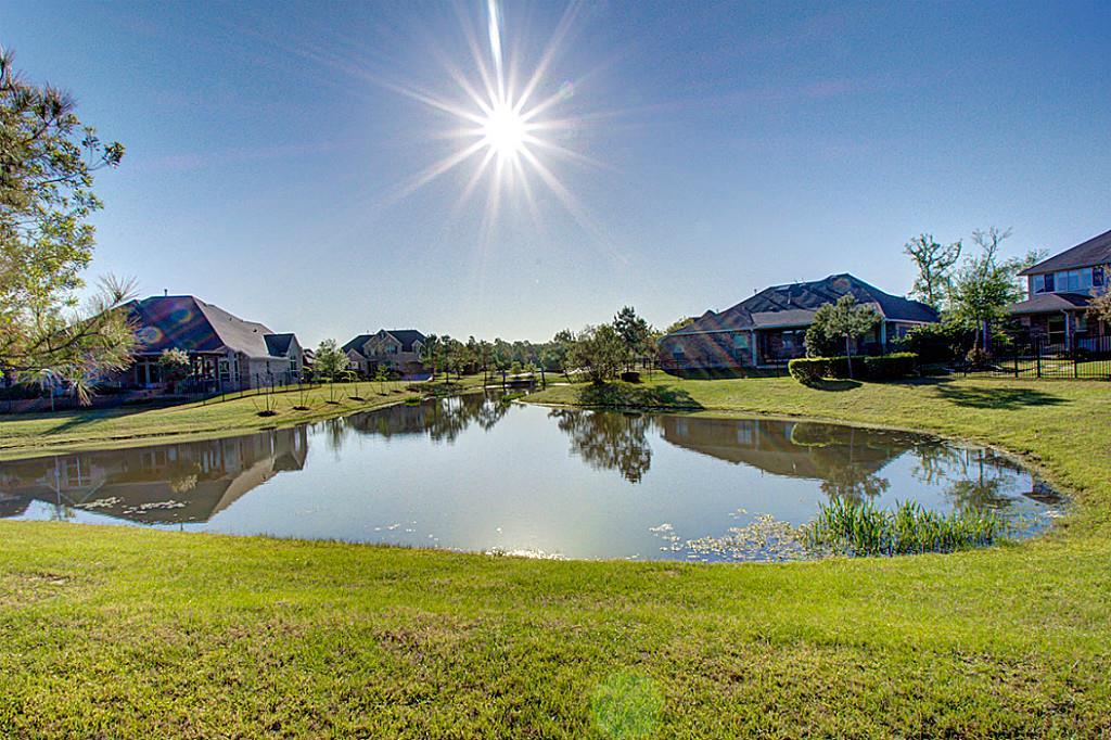 10 Cayuga Pond Court
