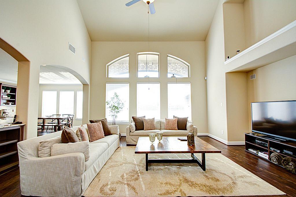 10 Cayuga Pond Court