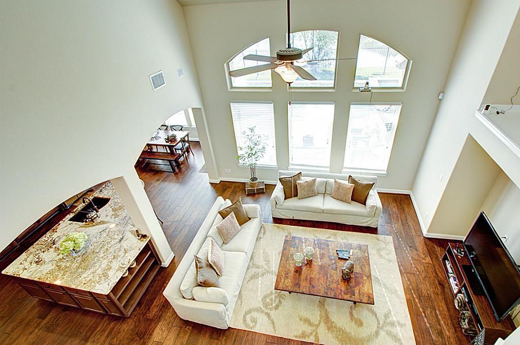 10 Cayuga Pond Court
