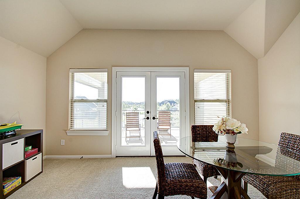 10 Cayuga Pond Court