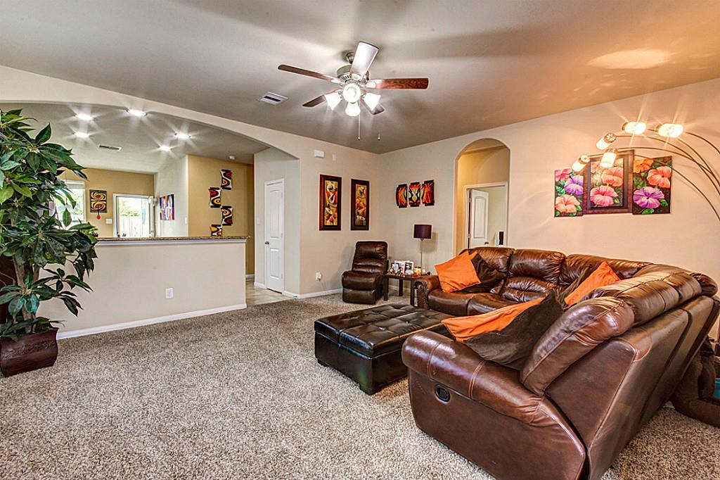 1251 S Maple Drive