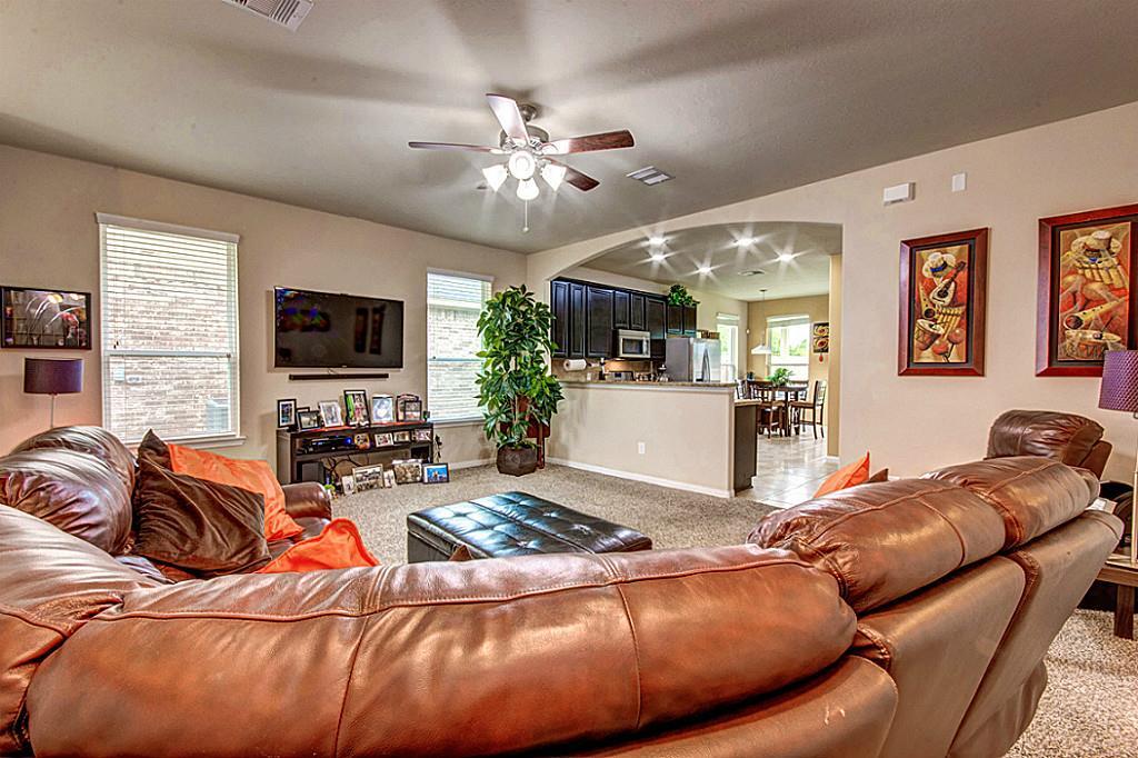 1251 S Maple Drive