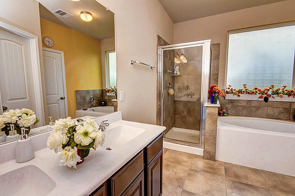 1251 S Maple Drive