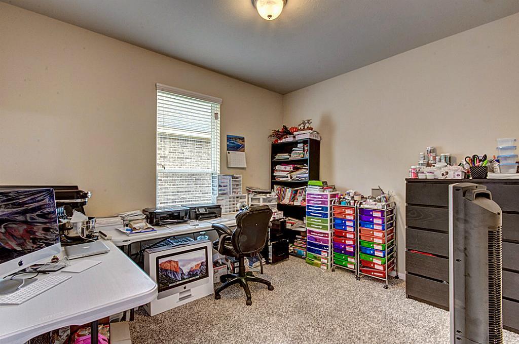 1251 S Maple Drive