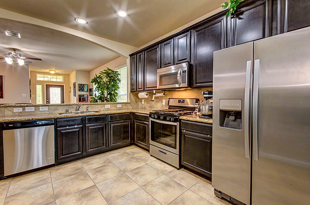 1251 S Maple Drive