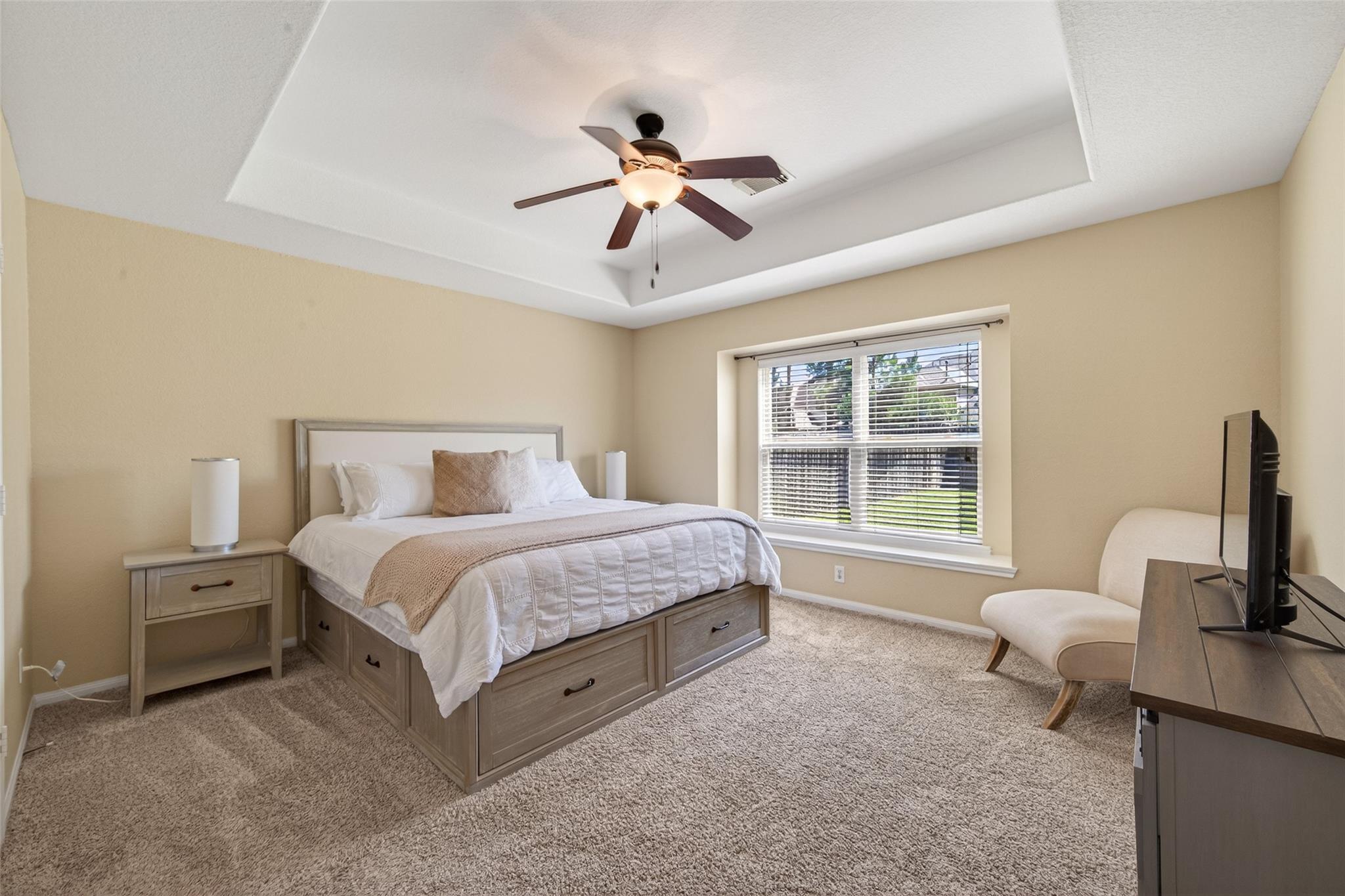 66 W Lasting Spring Circle