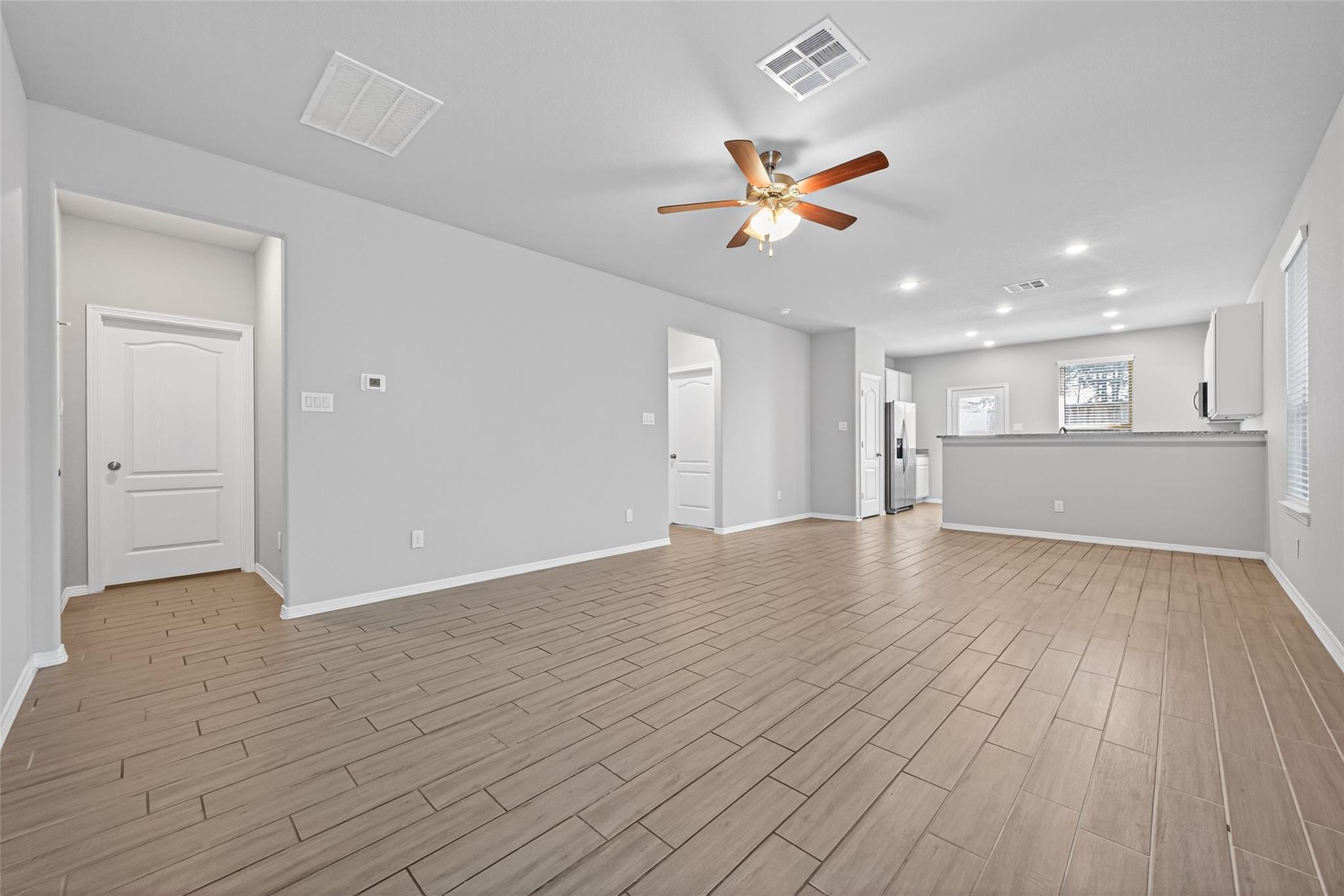25527 Valverdant Court