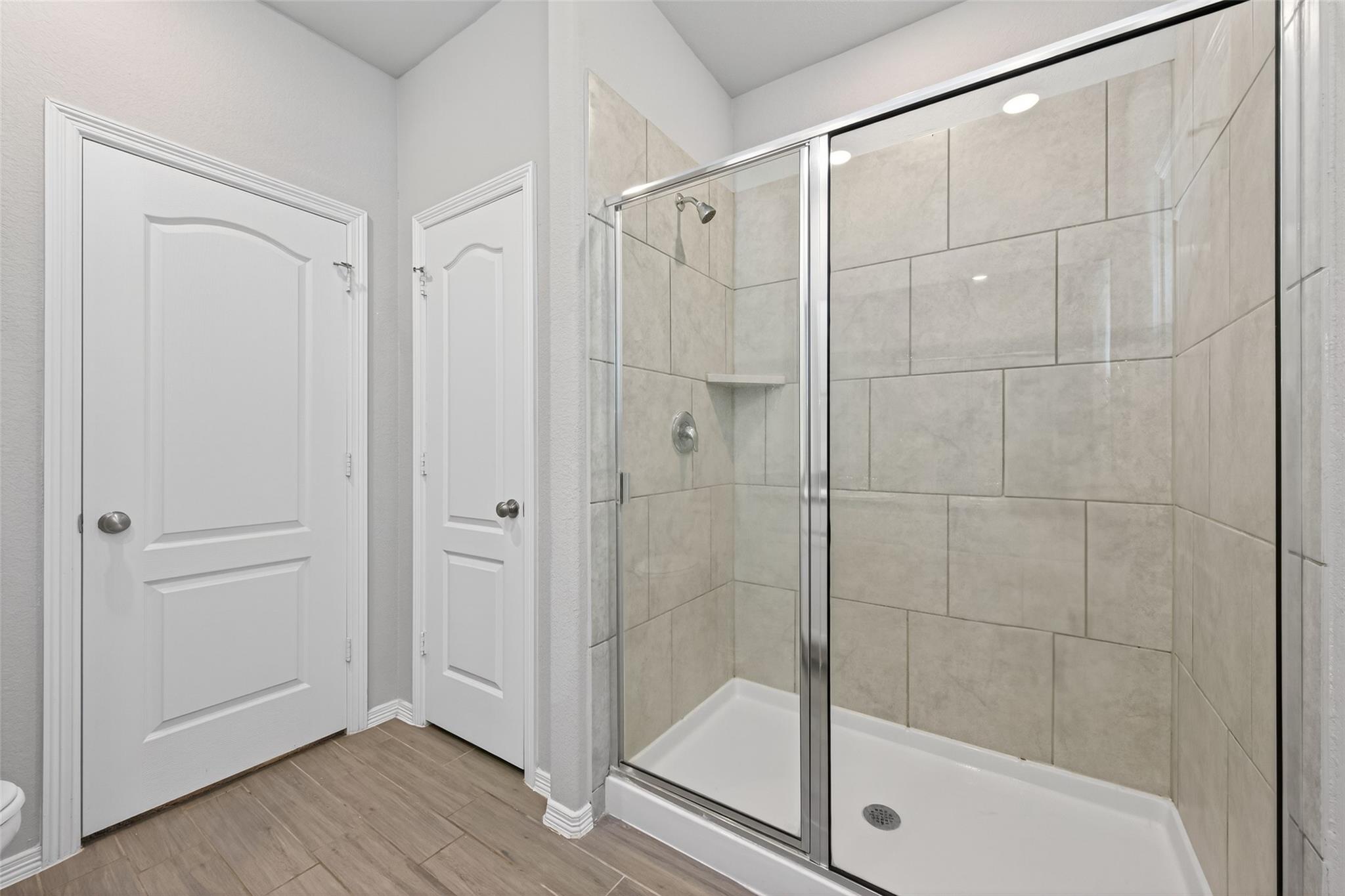 25527 Valverdant Court