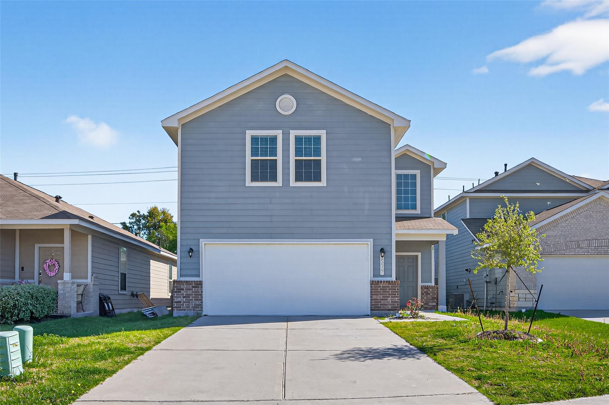 25527 Valverdant Court