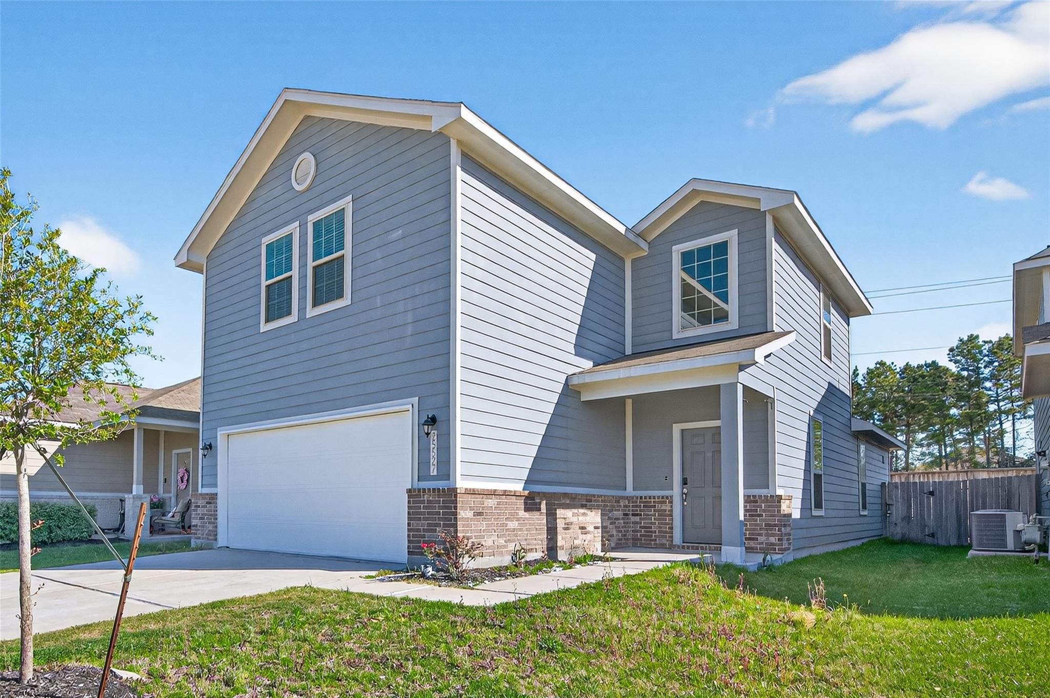 25527 Valverdant Court